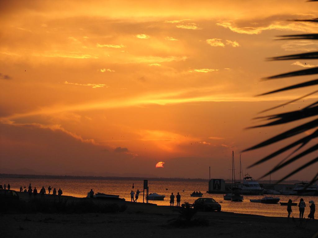 Apartamentos Tesy La Manga del Mar Menor Dış mekan fotoğraf